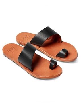 beek Finch Black and Tan Leather Toe Ring Sandals